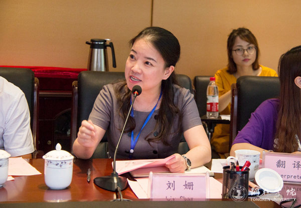 9beat365官网国际合作与交流处副处长刘姗介绍beat365官网国际化办学情况.JPG