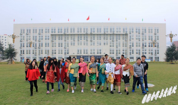 beat365亚洲版官方网站留学生风采.jpg