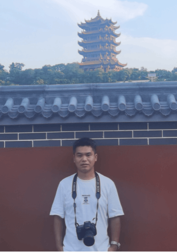 刘方林(副教授 博士)