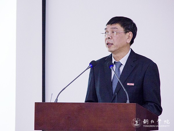 5beat365官网党委书记李树新就学校思想政治教育工作情况作汇报.jpg