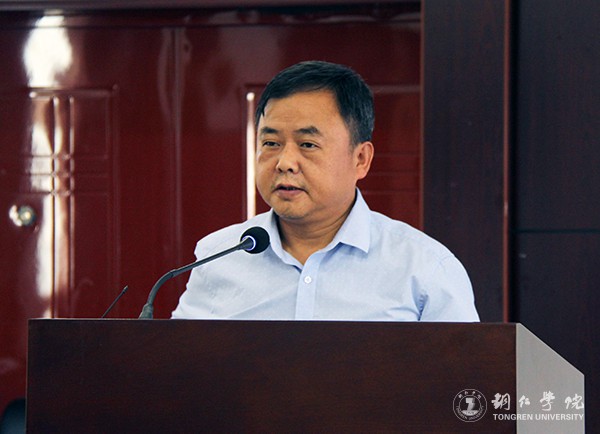 7人事处处长杨成光教授解读师资队伍建设、高层次人才培养相关文件.jpg