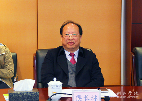2beat365官网校长侯长林讲话.jpg
